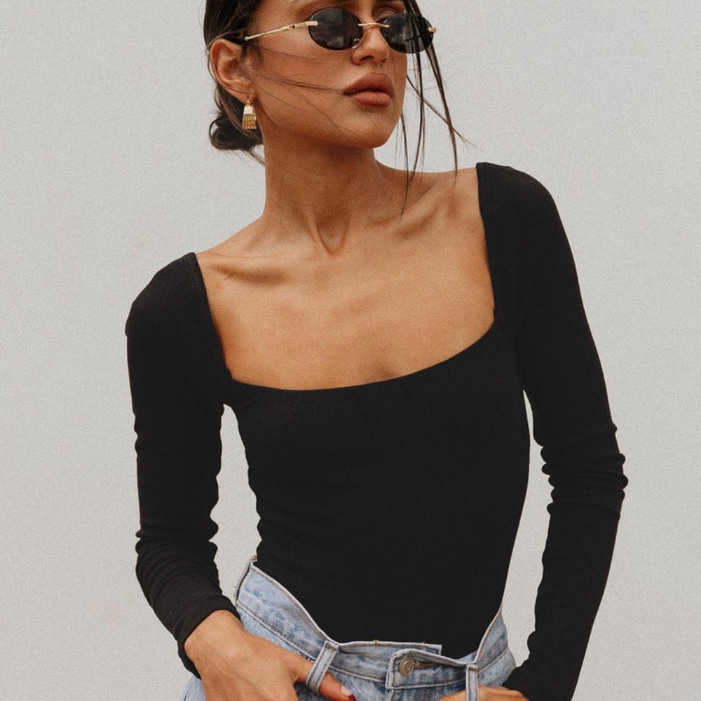 Princess Polly black bodysuit, size:small, perfect condition!